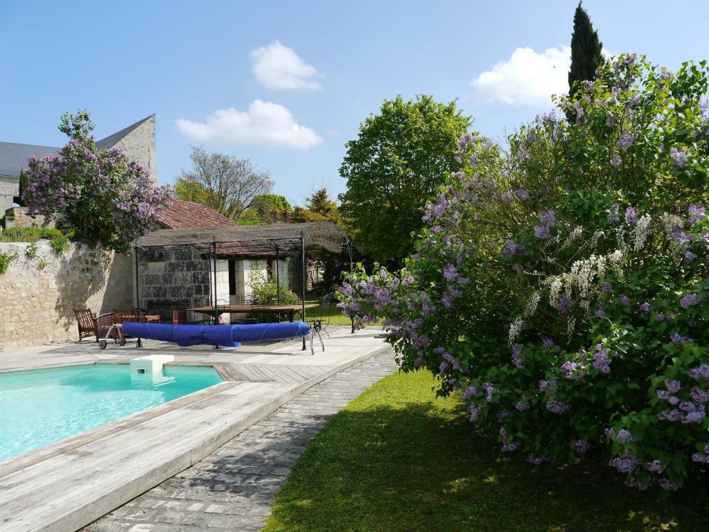 Logis Auberge De Crissay Εξωτερικό φωτογραφία